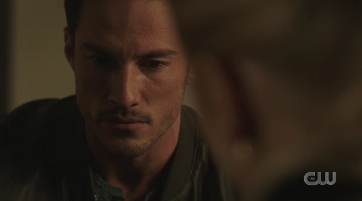 VampireDiariesWorld-dot-nl_RoswellNewMexico3x01-1906.jpg