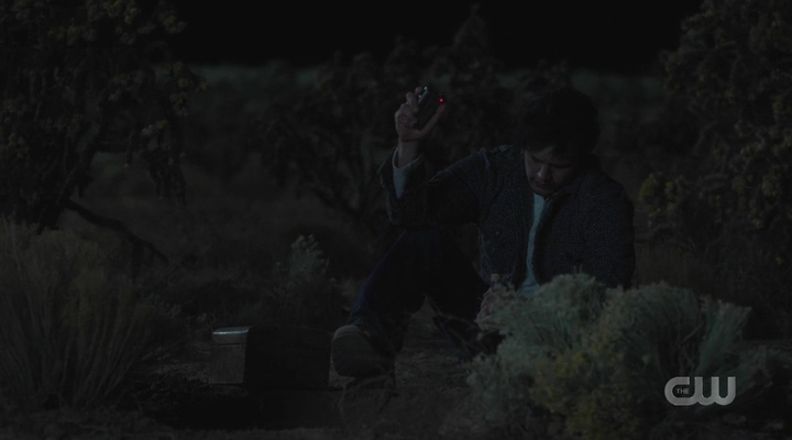 VampireDiariesWorld-dot-nl_RoswellNewMexico3x01-1928.jpg