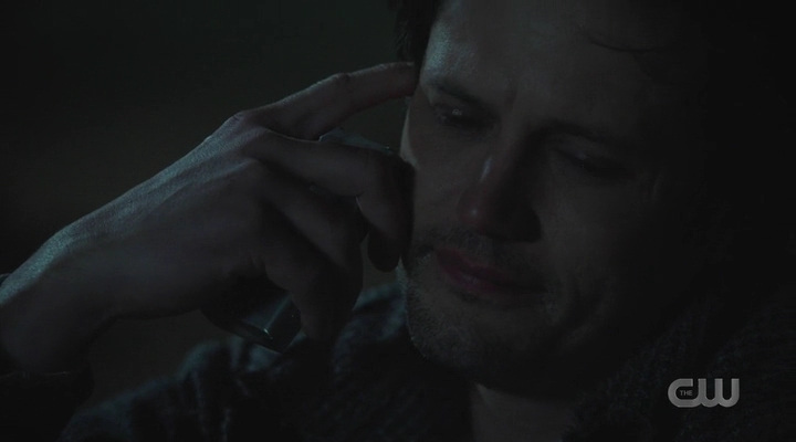 VampireDiariesWorld-dot-nl_RoswellNewMexico3x01-1942.jpg
