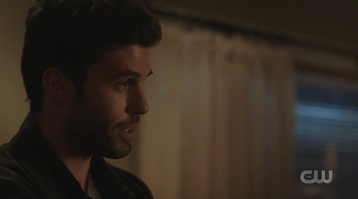 VampireDiariesWorld-dot-nl_RoswellNewMexico3x01-2315.jpg
