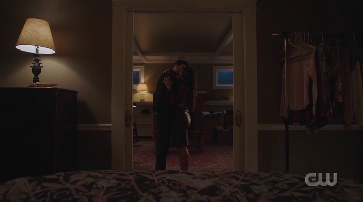VampireDiariesWorld-dot-nl_RoswellNewMexico3x01-2333.jpg