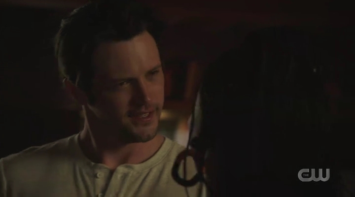 VampireDiariesWorld-dot-nl_RoswellNewMexico3x01-2343.jpg