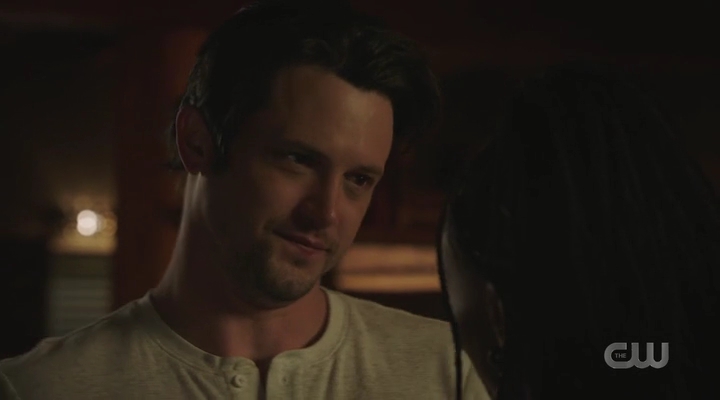 VampireDiariesWorld-dot-nl_RoswellNewMexico3x01-2345.jpg