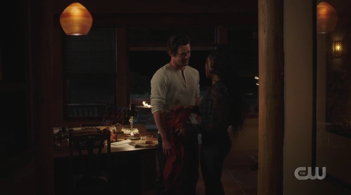 VampireDiariesWorld-dot-nl_RoswellNewMexico3x01-2354.jpg