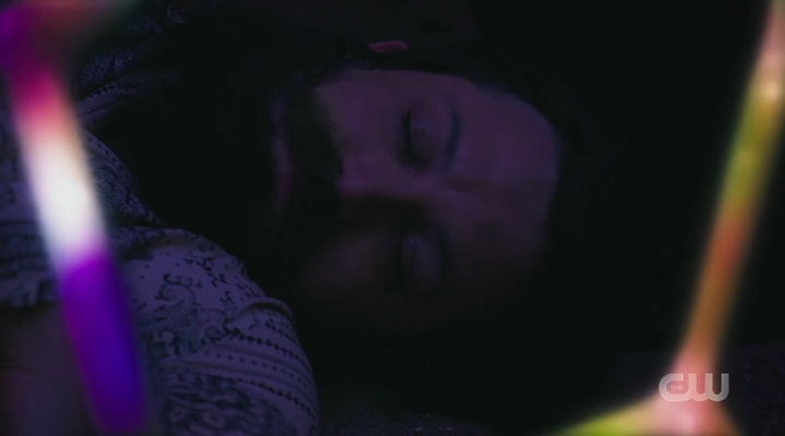 VampireDiariesWorld-dot-nl_RoswellNewMexico3x01-2425.jpg