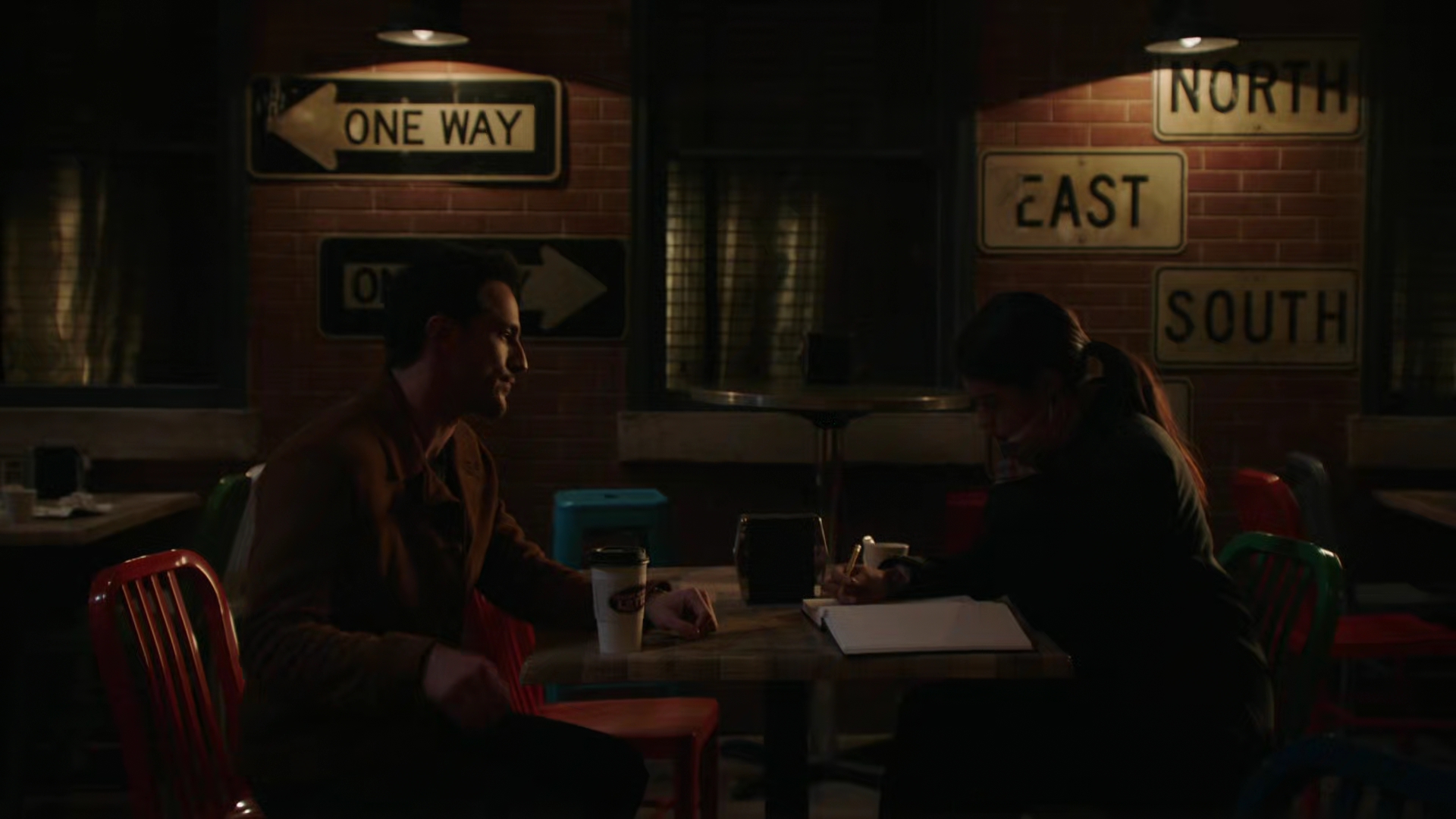 VampireDiariesWorld-dot-nl_RoswellNewMexico3x02-1614.jpg