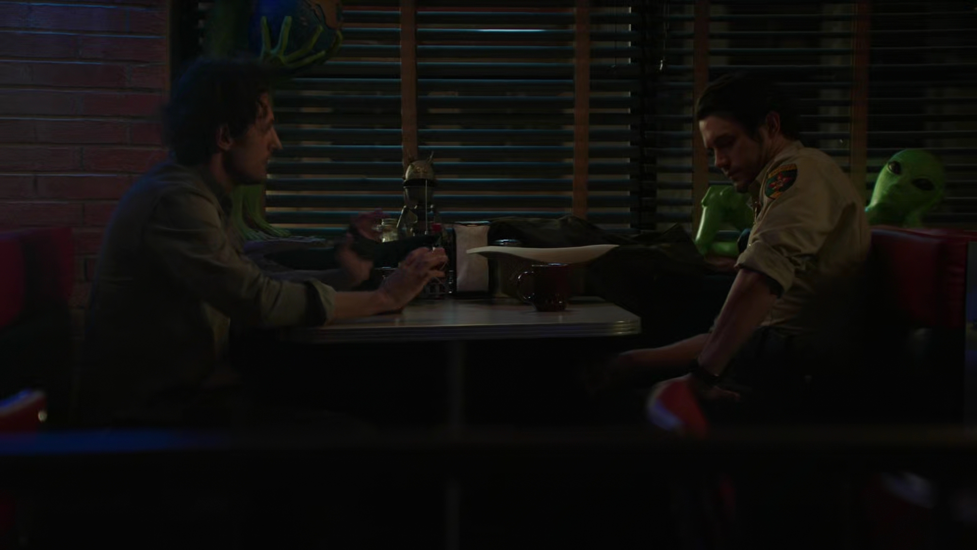 VampireDiariesWorld-dot-nl_RoswellNewMexico3x02-1724.jpg