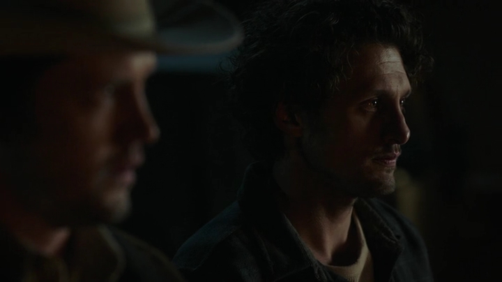 VampireDiariesWorld-dot-nl_RoswellNewMexico3x04-1933.jpg