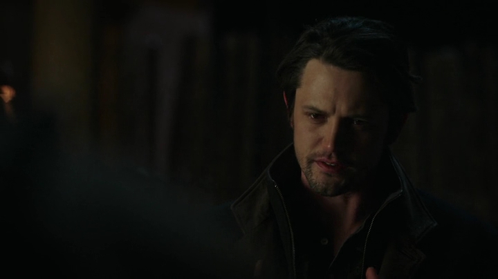 VampireDiariesWorld-dot-nl_RoswellNewMexico3x04-1941.jpg