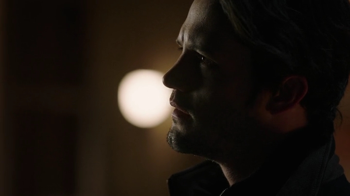 VampireDiariesWorld-dot-nl_RoswellNewMexico3x04-1944.jpg