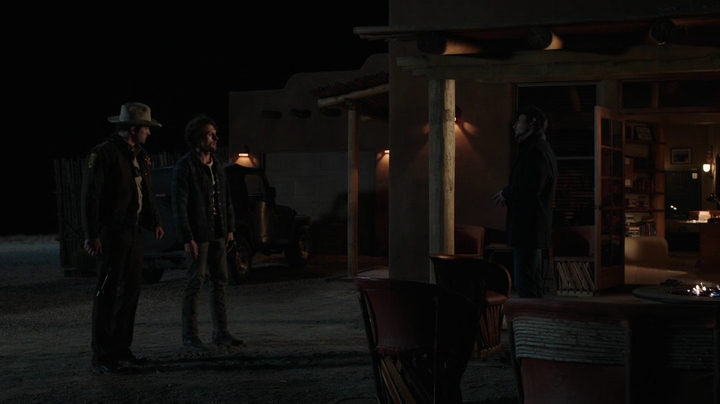 VampireDiariesWorld-dot-nl_RoswellNewMexico3x04-1949.jpg