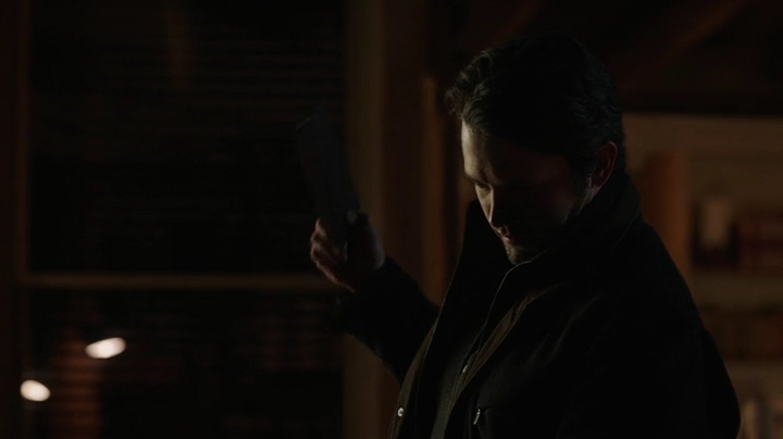 VampireDiariesWorld-dot-nl_RoswellNewMexico3x04-1959.jpg