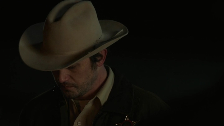 VampireDiariesWorld-dot-nl_RoswellNewMexico3x04-1978.jpg