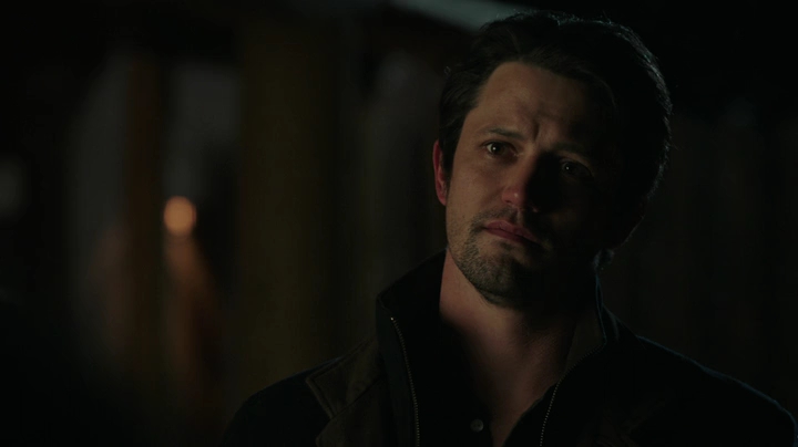 VampireDiariesWorld-dot-nl_RoswellNewMexico3x04-2021.jpg