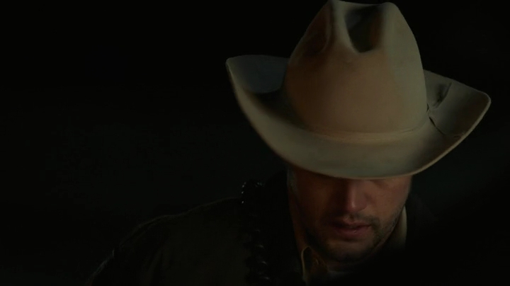VampireDiariesWorld-dot-nl_RoswellNewMexico3x04-2030.jpg