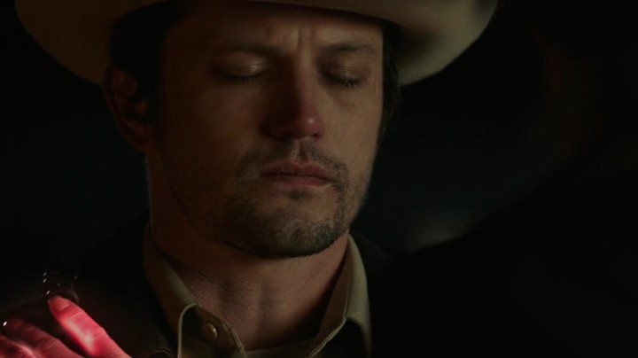 VampireDiariesWorld-dot-nl_RoswellNewMexico3x04-2041.jpg