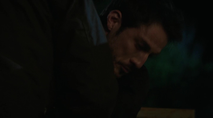 VampireDiariesWorld-dot-nl_RoswellNewMexico3x05-0052.jpg