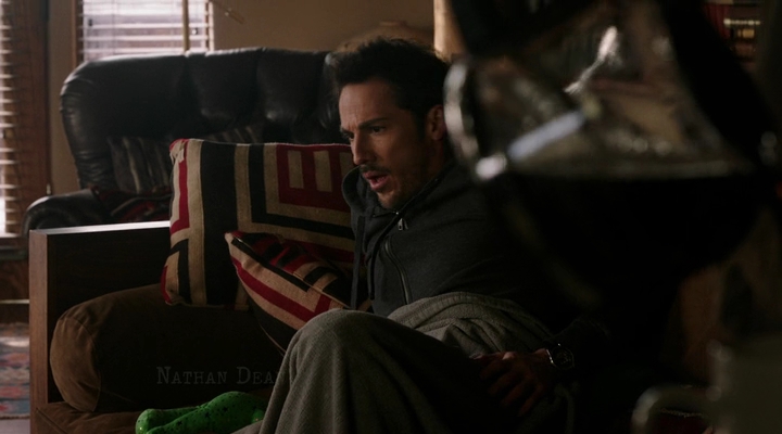 VampireDiariesWorld-dot-nl_RoswellNewMexico3x05-0105.jpg