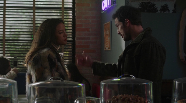 VampireDiariesWorld-dot-nl_RoswellNewMexico3x05-0681.jpg