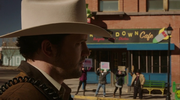 VampireDiariesWorld-dot-nl_RoswellNewMexico3x05-0982.jpg