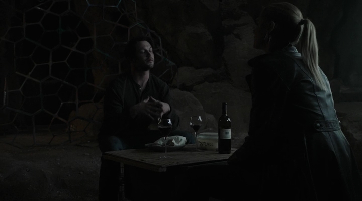 VampireDiariesWorld-dot-nl_RoswellNewMexico3x05-1056.jpg