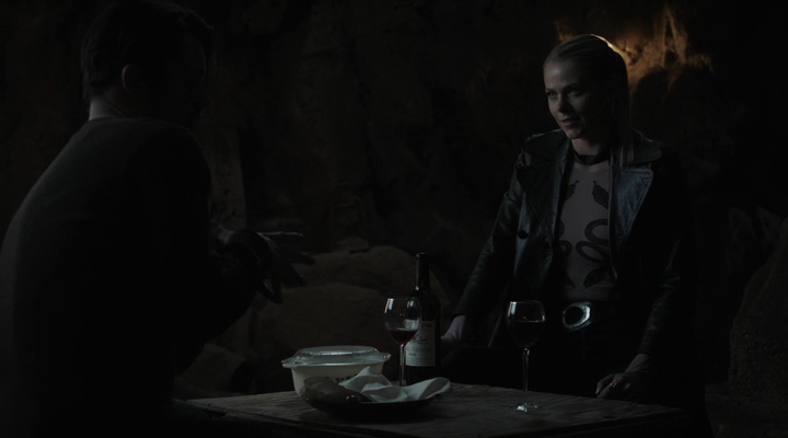 VampireDiariesWorld-dot-nl_RoswellNewMexico3x05-1060.jpg
