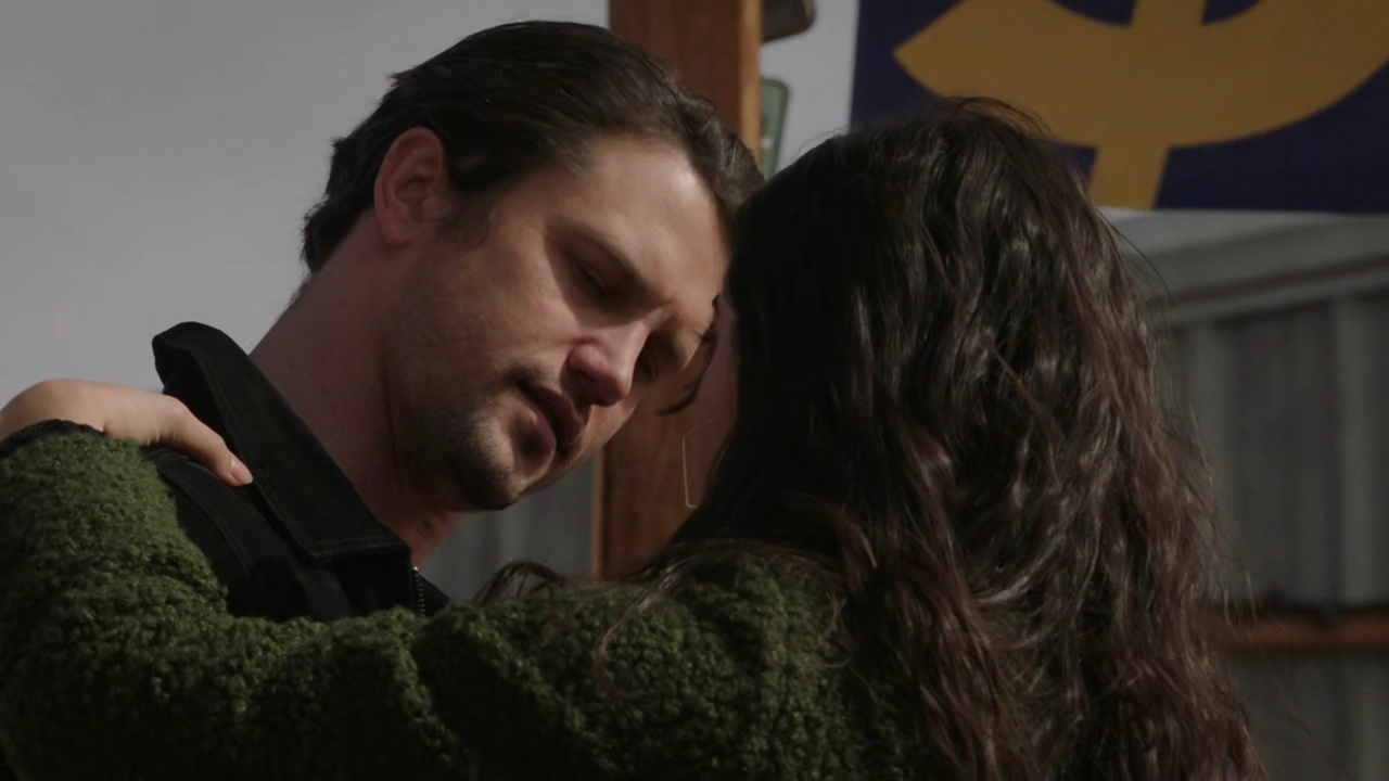 VampireDiariesWorld-dot-nl_RoswellNewMexico3x07-1422.jpg