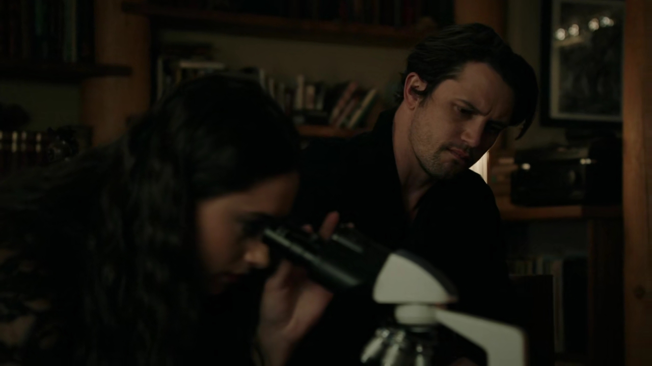 VampireDiariesWorld-dot-nl_RoswellNewMexico3x07-1796.jpg