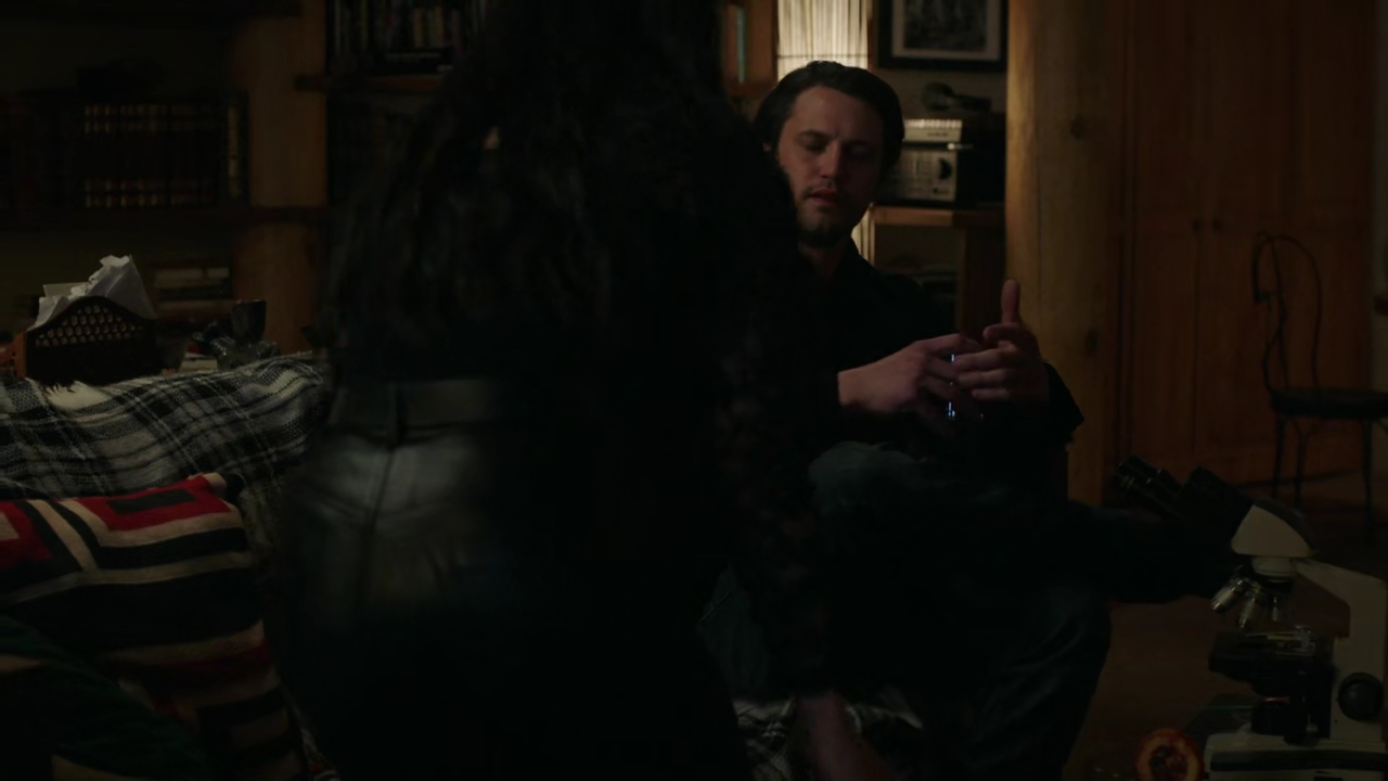 VampireDiariesWorld-dot-nl_RoswellNewMexico3x07-1920.jpg