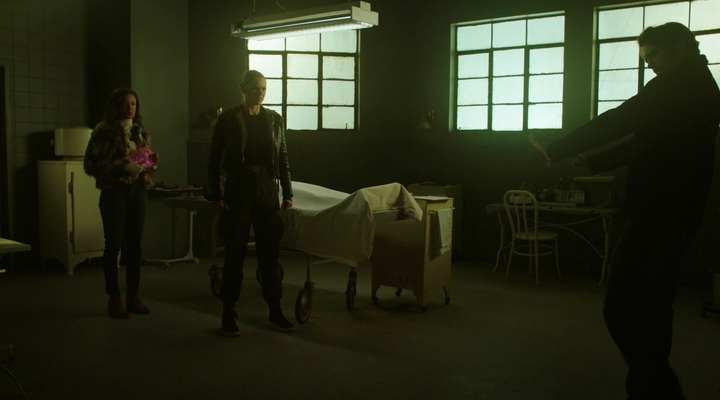 VampireDiariesWorld-dot-nl_RoswellNewMexico3x08-1810.jpg