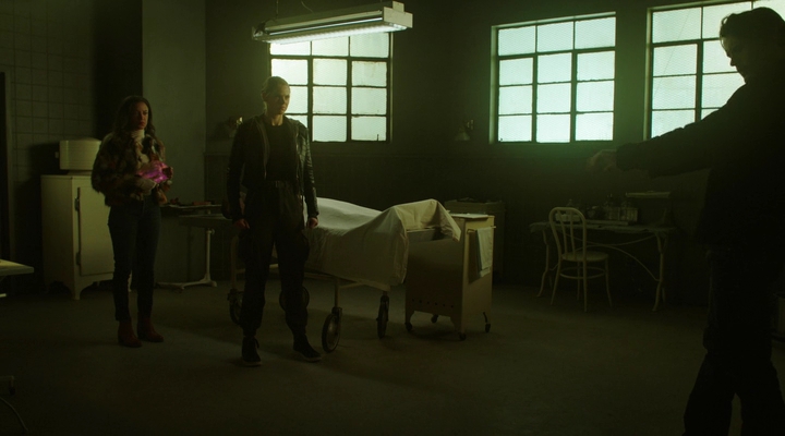 VampireDiariesWorld-dot-nl_RoswellNewMexico3x08-1811.jpg