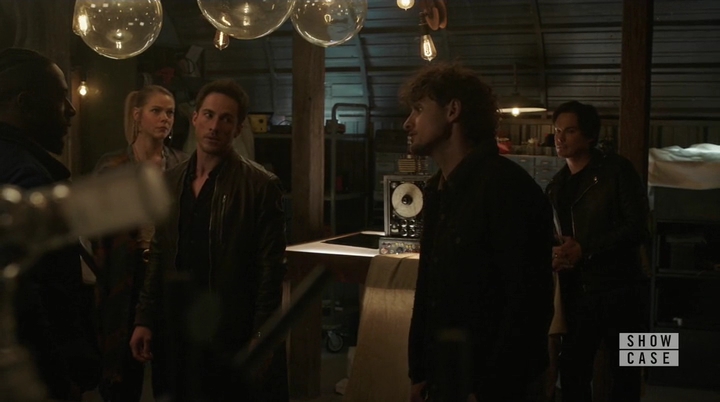 VampireDiariesWorld-dot-nl_RoswellNewMexico3x10-2038.jpg