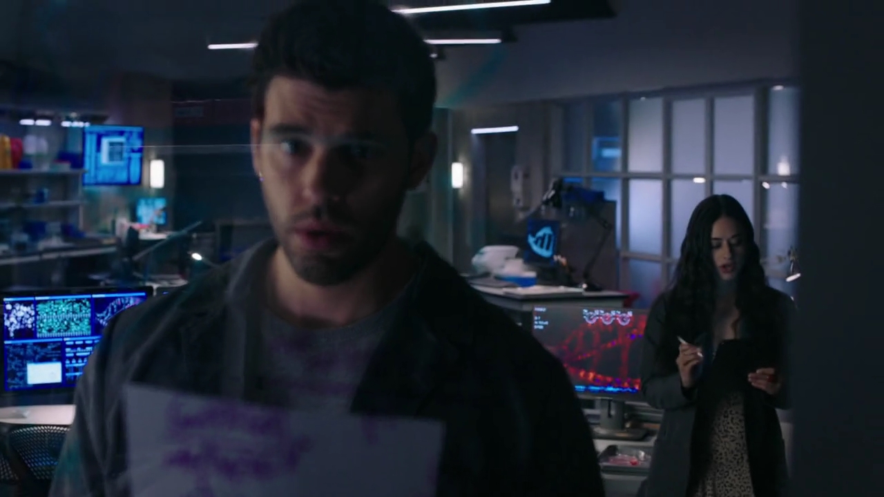 VampireDiariesWorld-dot-nl_RoswellNewMexico3x12-1295.jpg VampireDiariesWorld-dot-nl_RoswellNewMexico3x12-1295.jpg