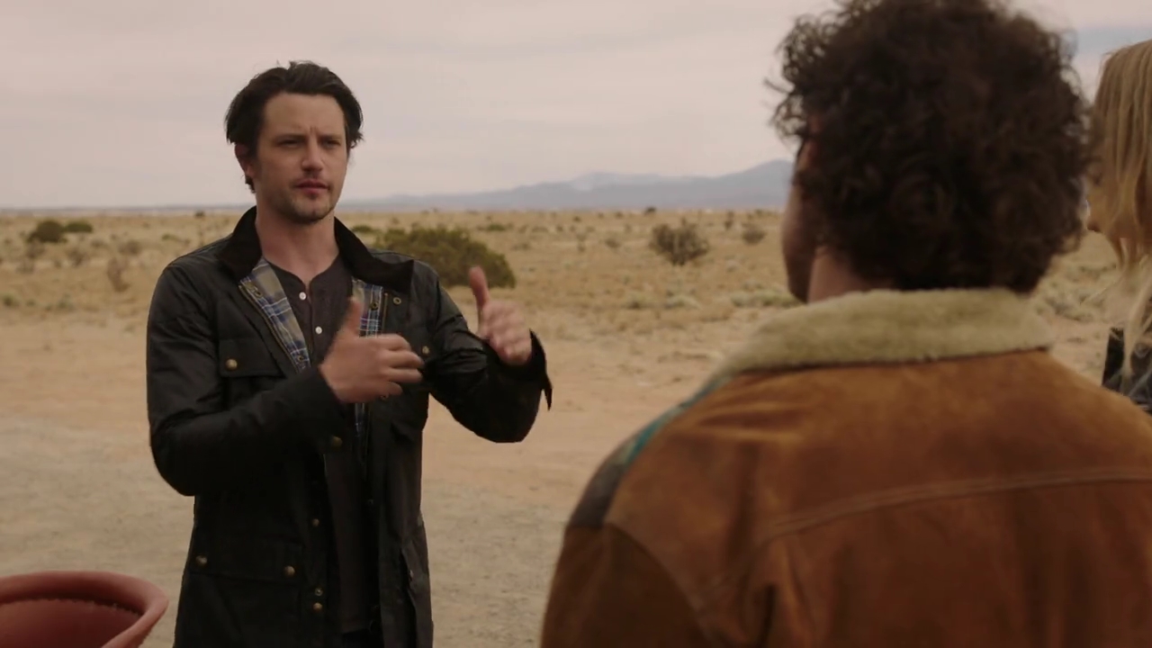 VampireDiariesWorld-dot-nl_RoswellNewMexico3x13-1977.jpg