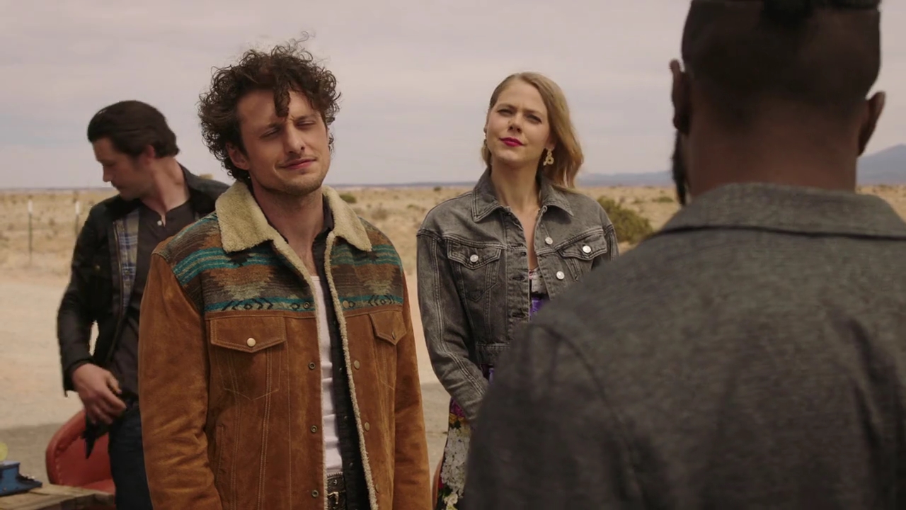 VampireDiariesWorld-dot-nl_RoswellNewMexico3x13-1999.jpg