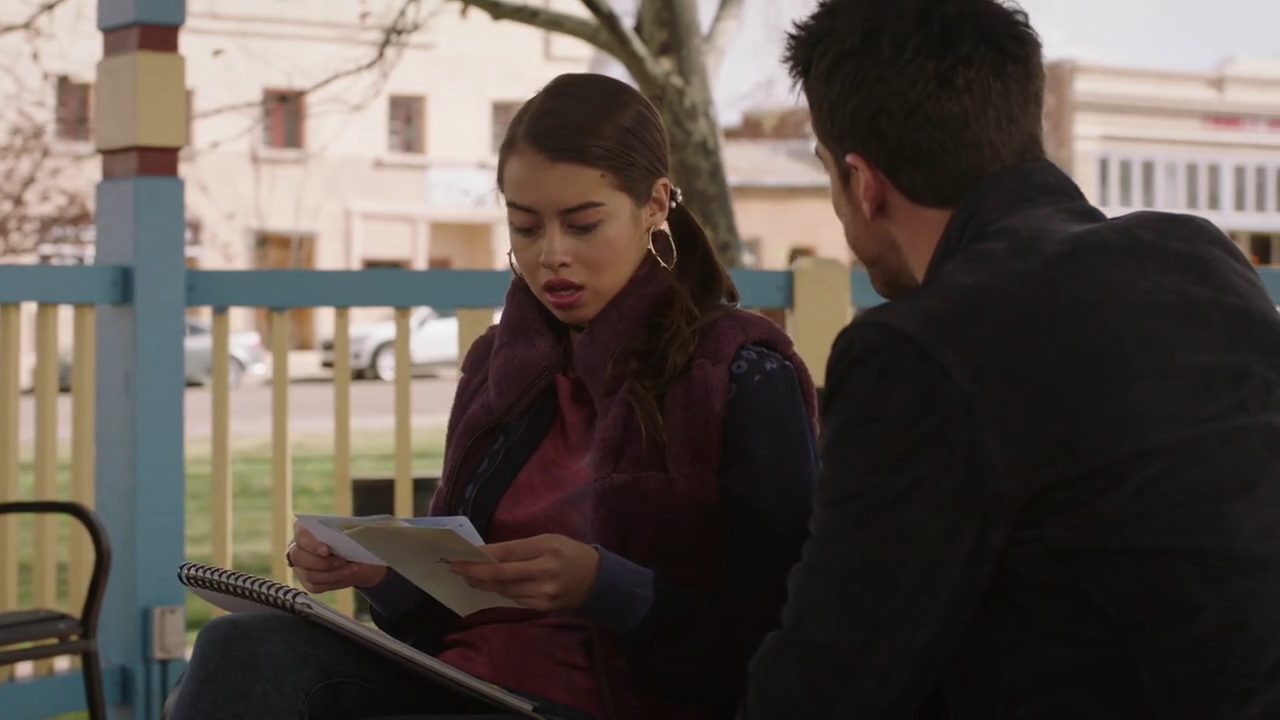 VampireDiariesWorld-dot-nl_RoswellNewMexico3x13-2053.jpg