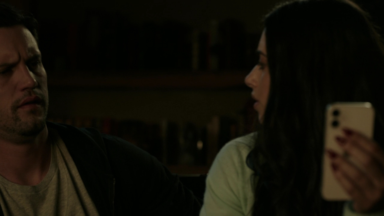 VampireDiariesWorld-dot-nl_RoswellNewMexico4x03-2422.jpg