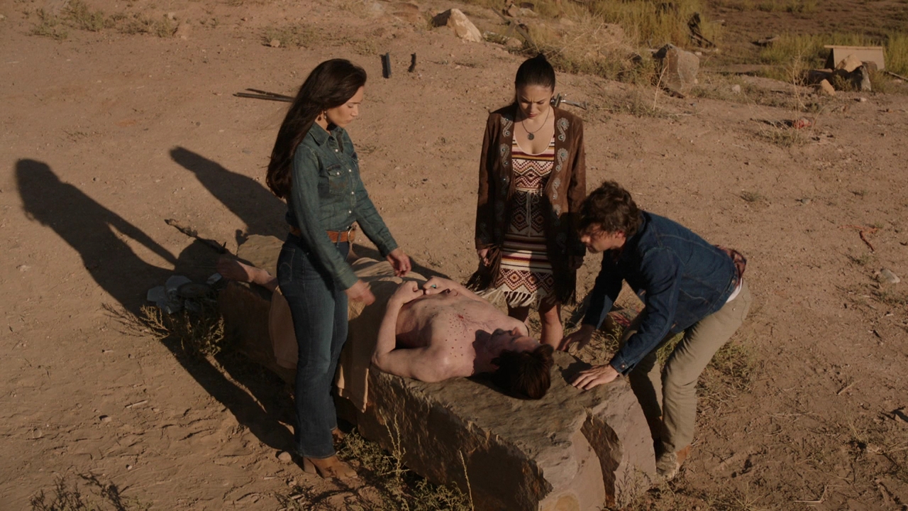 VampireDiariesWorld-dot-nl_RoswellNewMexico4x04-0318.jpg