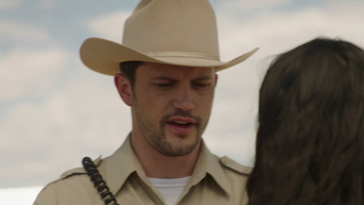 VampireDiariesWorld-dot-nl_RoswellNewMexico4x04-0834.jpg
