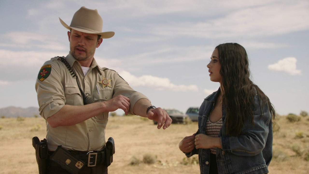VampireDiariesWorld-dot-nl_RoswellNewMexico4x04-0854.jpg