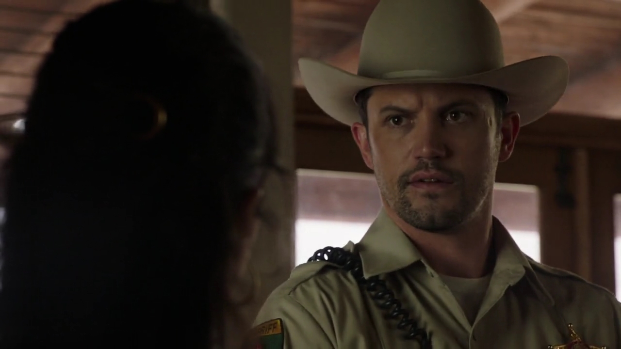 VampireDiariesWorld-dot-nl_RoswellNewMexico4x05-0216.jpg