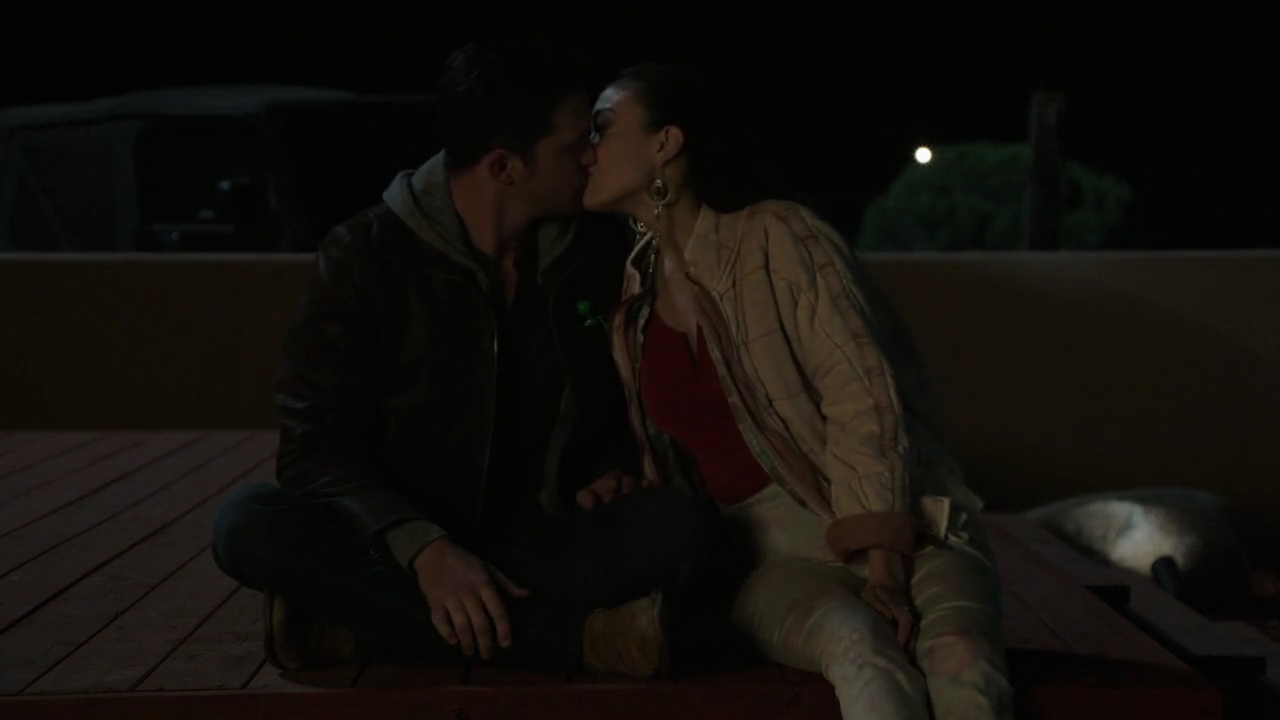 VampireDiariesWorld-dot-nl_RoswellNewMexico4x06-2408.jpg
