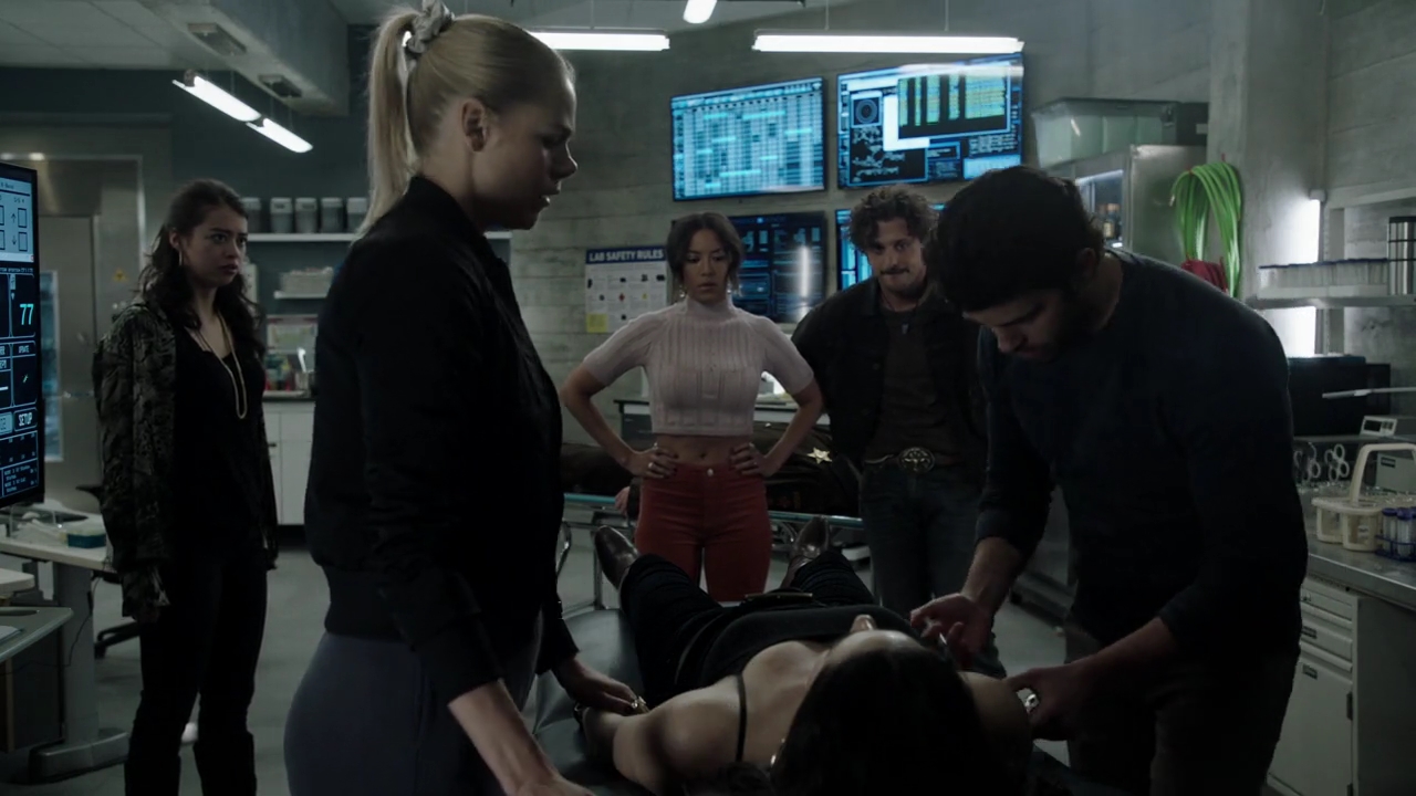 VampireDiariesWorld-dot-nl_RoswellNewMexico4x09-0415.jpg