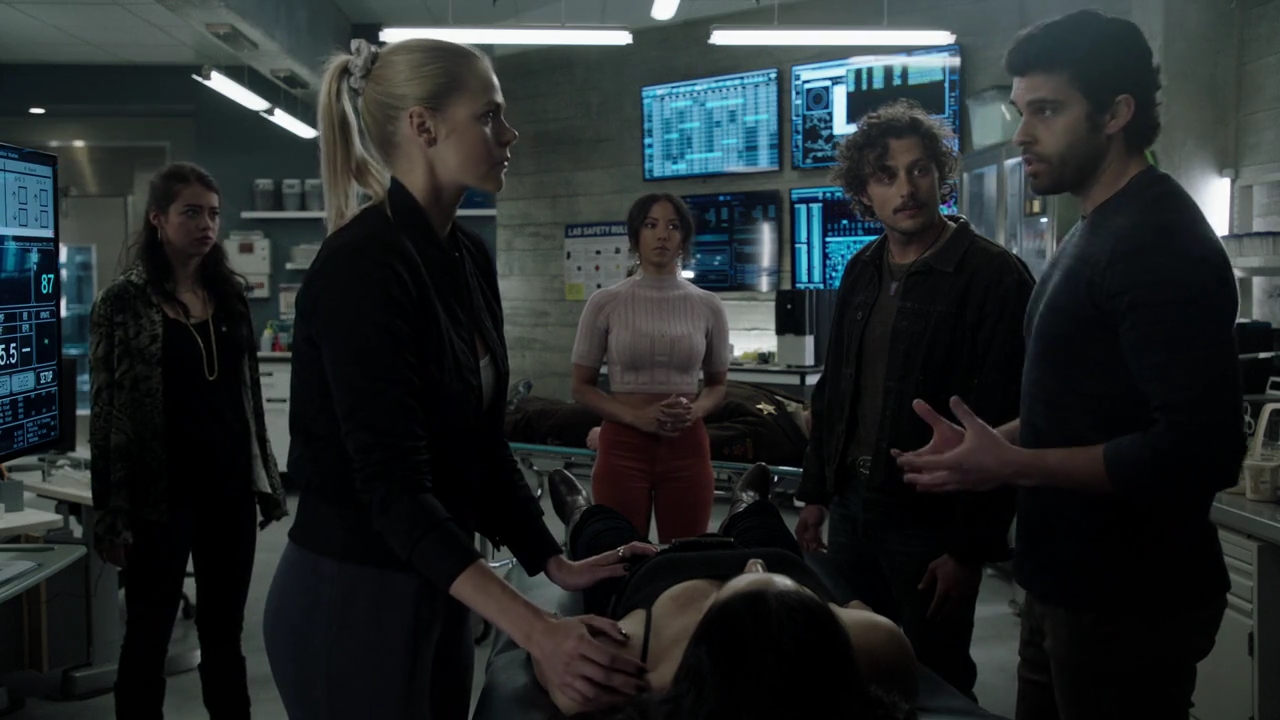 VampireDiariesWorld-dot-nl_RoswellNewMexico4x09-0448.jpg