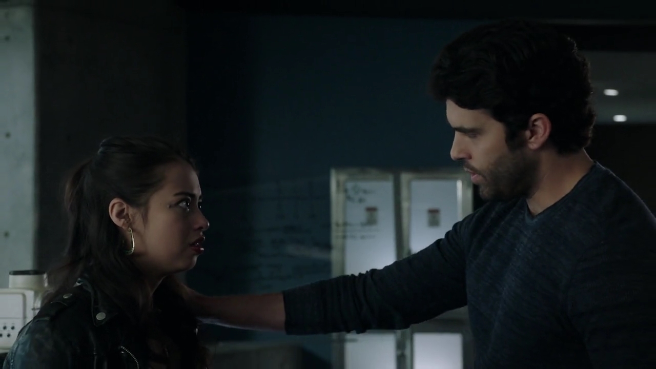VampireDiariesWorld-dot-nl_RoswellNewMexico4x09-0813.jpg