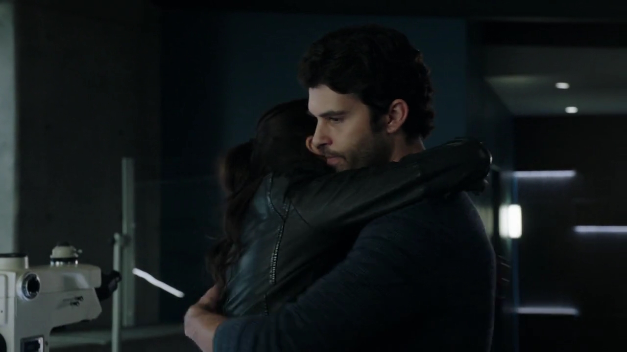 VampireDiariesWorld-dot-nl_RoswellNewMexico4x09-0816.jpg