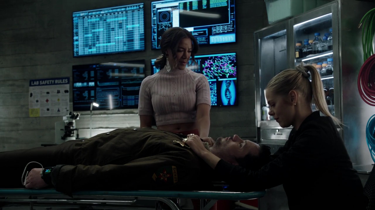 VampireDiariesWorld-dot-nl_RoswellNewMexico4x09-1320.jpg