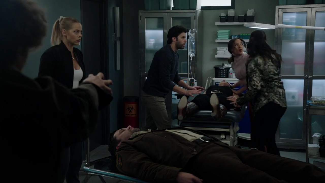 VampireDiariesWorld-dot-nl_RoswellNewMexico4x09-1746.jpg