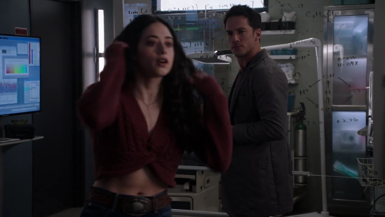 VampireDiariesWorld-dot-nl_RoswellNewMexico4x12-0401.jpg