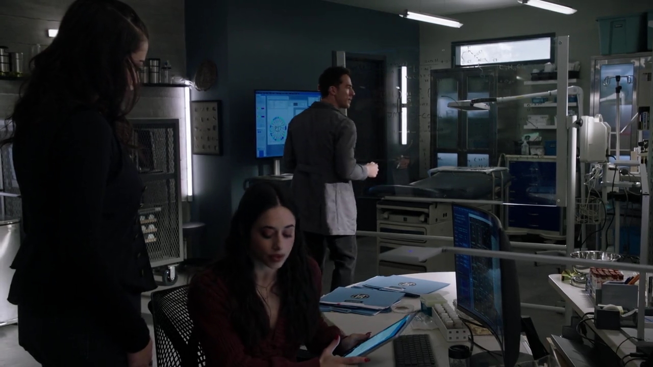 VampireDiariesWorld-dot-nl_RoswellNewMexico4x12-0775.jpg VampireDiariesWorld-dot-nl_RoswellNewMexico4x12-0775.jpg